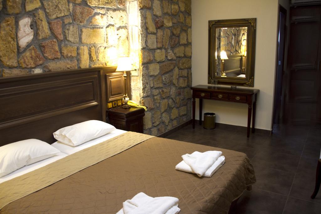 Iris Spa Loutrá Edipsoú Rom bilde