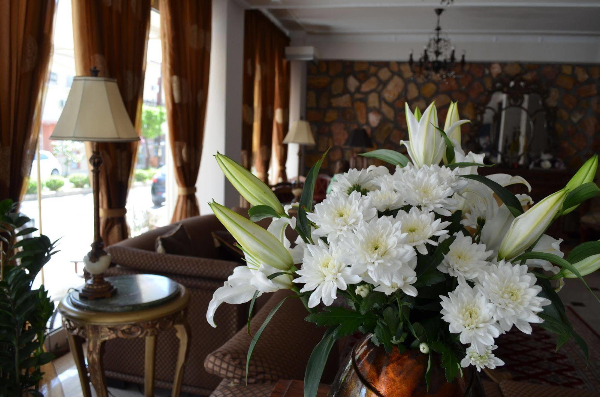 Iris Spa Loutrá Edipsoú Eksteriør bilde