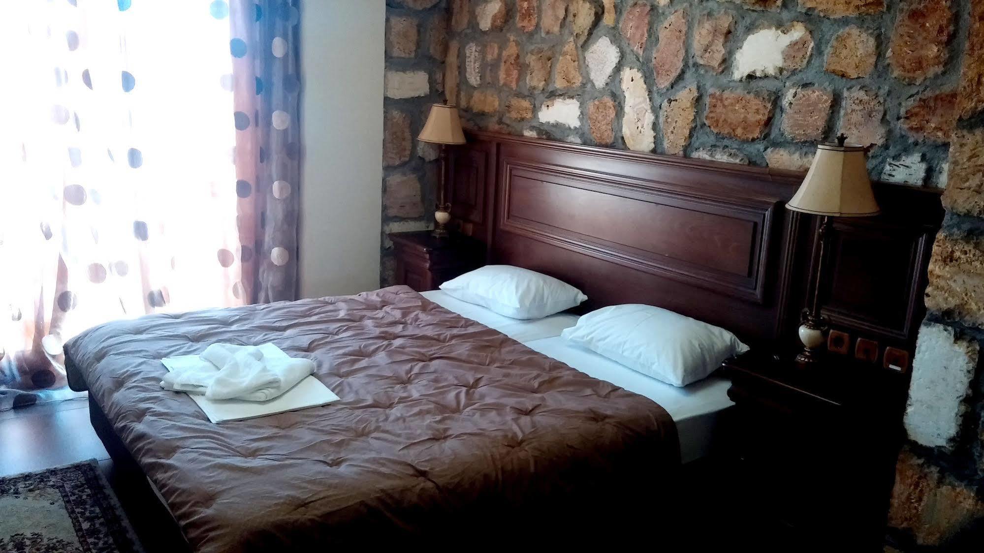 Iris Spa Loutrá Edipsoú Eksteriør bilde